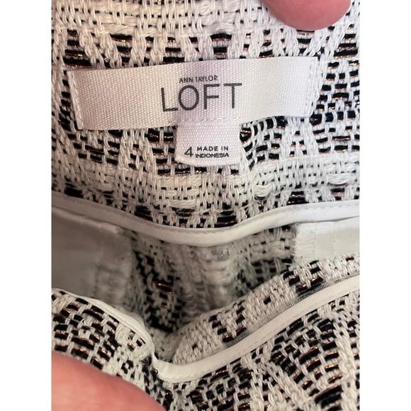LOFT Rivera White And Copper Metallic Shorts Size 4 - Picture 5 of 6